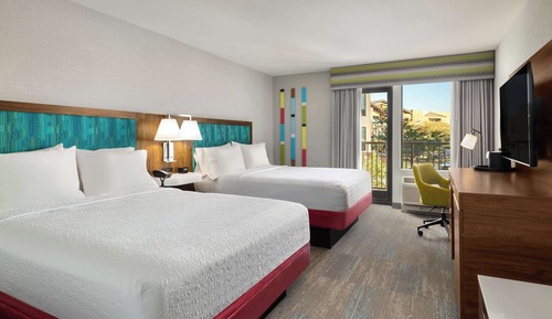 Room, 2 Queen Beds, Balcony (Refrigerator & Microwave)
