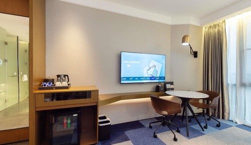 Superior Room, 1 King Bed