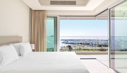 Luxury Apartment, 2 Bedrooms (3E)