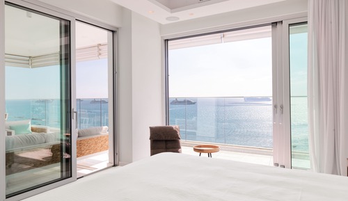 Luxury Apartment, 3 Bedrooms (9F)