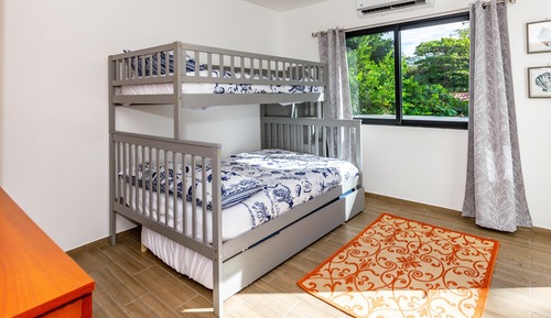 House, 3 Bedrooms, Accessible
