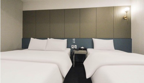 Deluxe Twin Room
