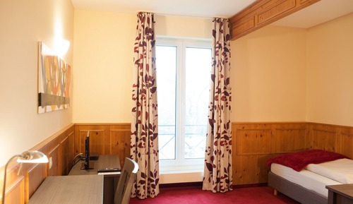 Classic Single Room, Garden View