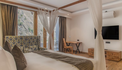 Luxury Room, Balcony, River View