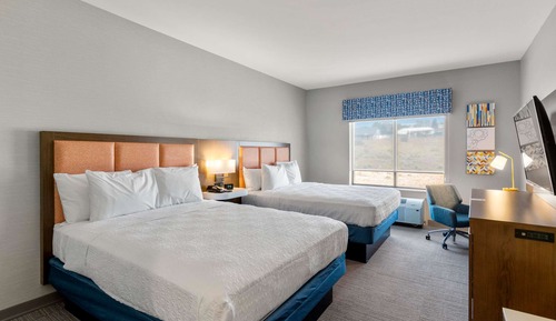 Room, 2 Queen Beds, Accessible, Bathtub