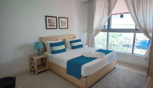 Standard Apartment, 2 Bedrooms, Kitchen, Pool View