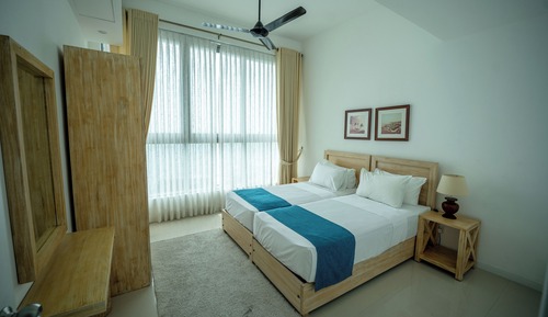 Deluxe Apartment, 3 Bedrooms, Kitchen, Partial Sea View