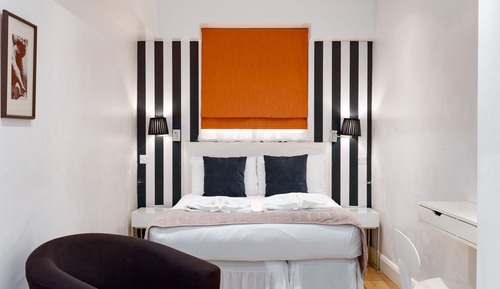 Pimlico Basement Room