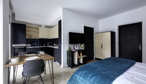 Studio Apartment