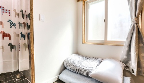 Room (Single room)