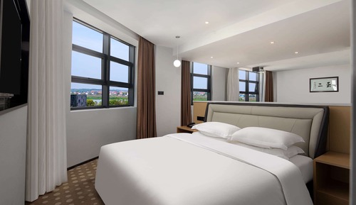Deluxe Suite, Multiple Beds, Non Smoking