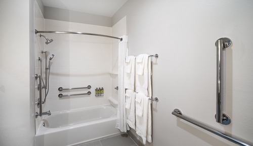 Suite, 2 Queen Beds, Accessible (Accessible Tub)