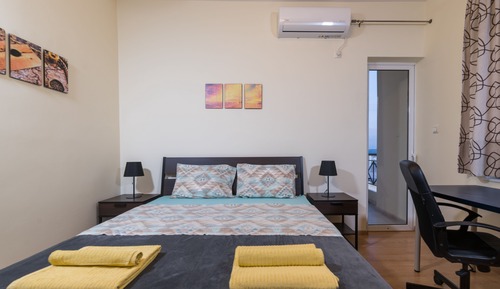 No. 5 - Penthouse 3 Bedroom Apartment