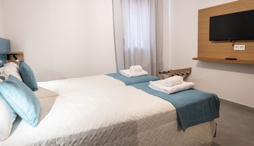 Classic Apartment, 2 Bedrooms, Non Smoking, Pool View