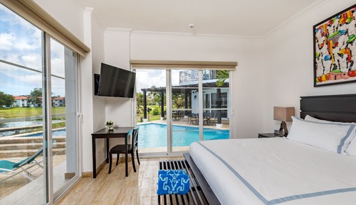 Deluxe Villa