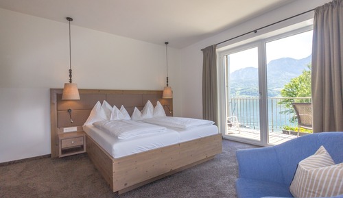 Design Double Room, 1 King Bed with Sofa bed, Lake View, Lakeside