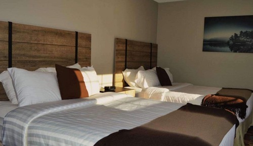 Standard Room, Multiple Beds, Balcony, Lake View