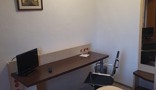Classic Double Room, Ensuite, City View