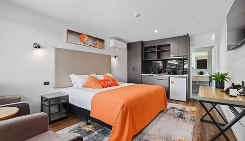Deluxe Room, 1 King Bed
