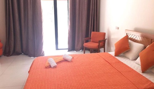 Apartment, 3 Bedrooms, Accessible, Smoking