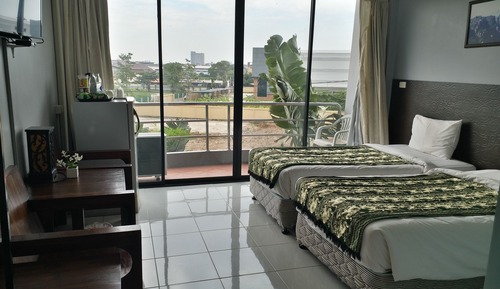 Standard Twin Room
