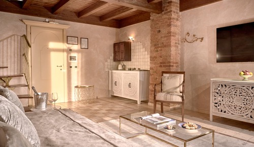 Exclusive Suite