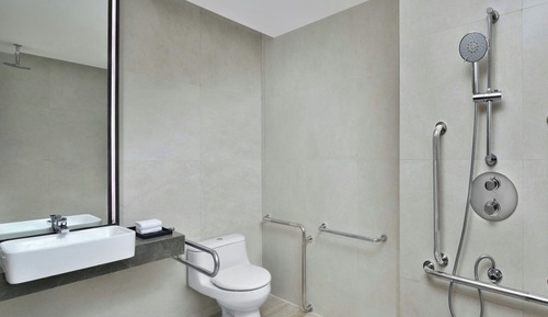 Deluxe Room, 1 King Bed, Non Smoking, Balcony