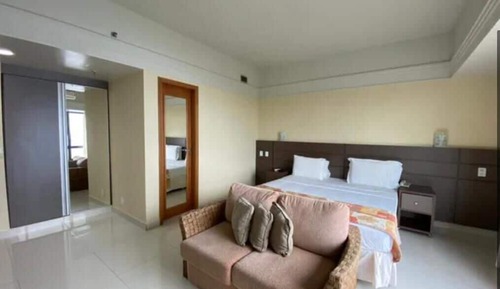 ROOM 914 FLAT