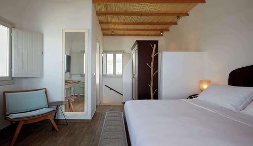 King Duplex Suite Sea View with Private Heated Pool and Hydromassage