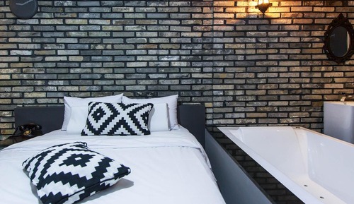 Room (Deluxe PLUS - Game room (2 PCs GeForc)