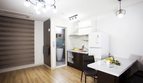 Pension Type Family (Kitchen)