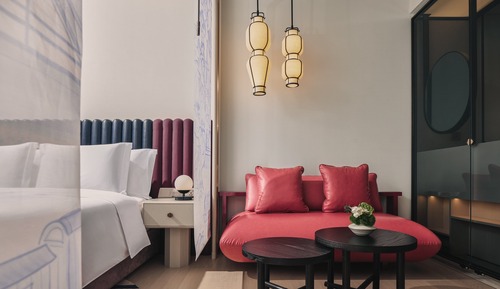 Premium Room, 1 King Bed, Club Lounge Access