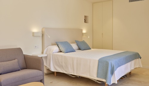 (6) Junior Suite with Terrace "Penya"