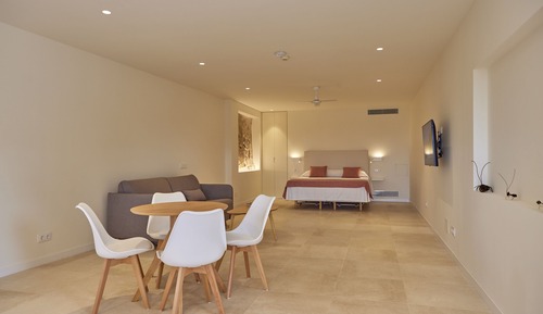(1) Superior Suite "Tafona"