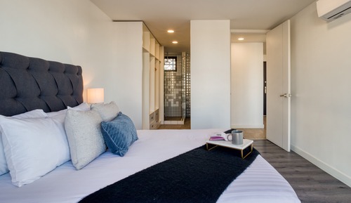 Exclusive Apartment with Balcony