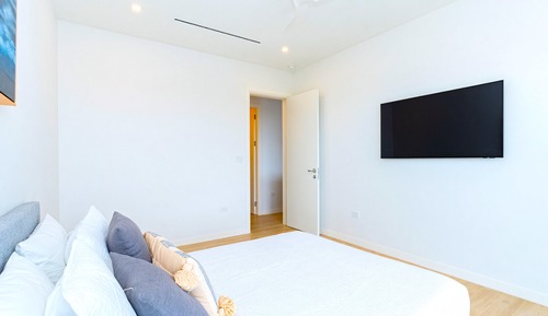Luxury Villa, 3 Bedrooms, Terrace, Canal View