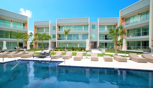 Luxury Apartment, 2 Bedrooms, Balcony, Pool View
