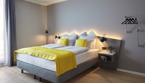 Studio Suite, 1 Queen Bed (Extra Floor Space)