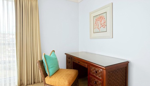 Condo, 3 Bedrooms, Balcony, Ocean View (HKH-550)