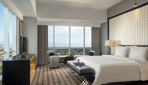 Prominent Suite