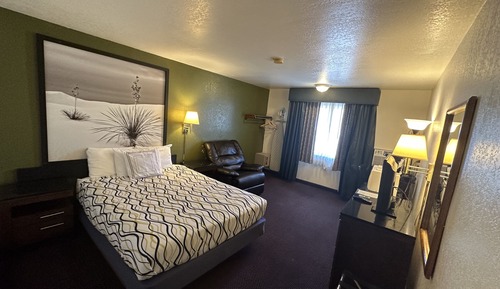 Basic Single Room, 1 Queen Bed, Non Smoking