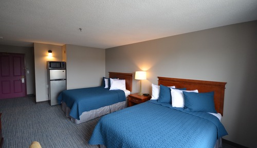 Standard Suite, 2 Queen Beds, Kitchen