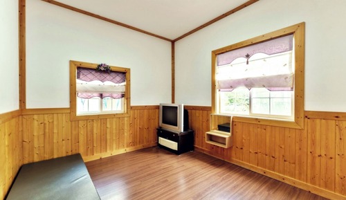 Villa (1F - Base 6 pax)
