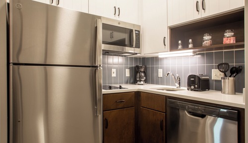 Studio Suite, Kitchen