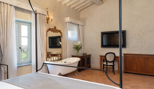 Premium Suite