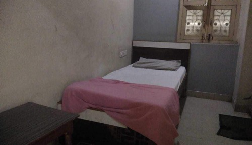 Deluxe Double Non AC Room