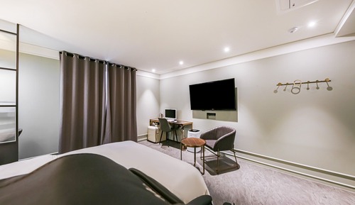 Classic Double Room