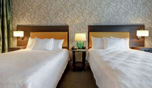 Studio, 2 Queen Beds, Accessible, Bathtub