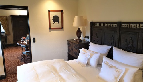 Deluxe Suite (Adults Only)
