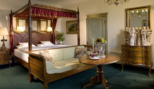 Signature Suite